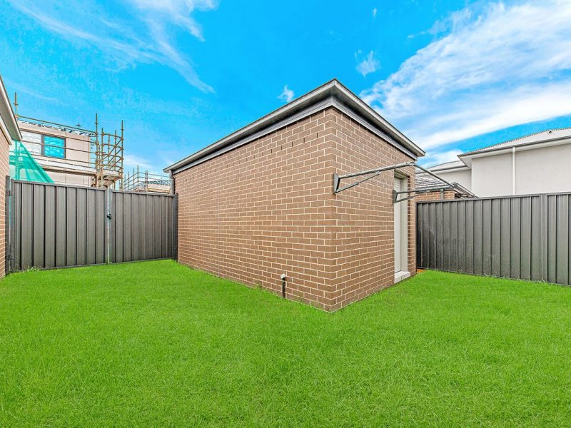 26 Sister Haultain, Bardia NSW 2565-9