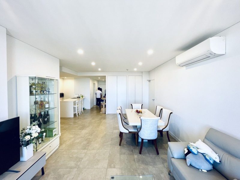 90-9-13 Goulburn St Warwick Farm-1