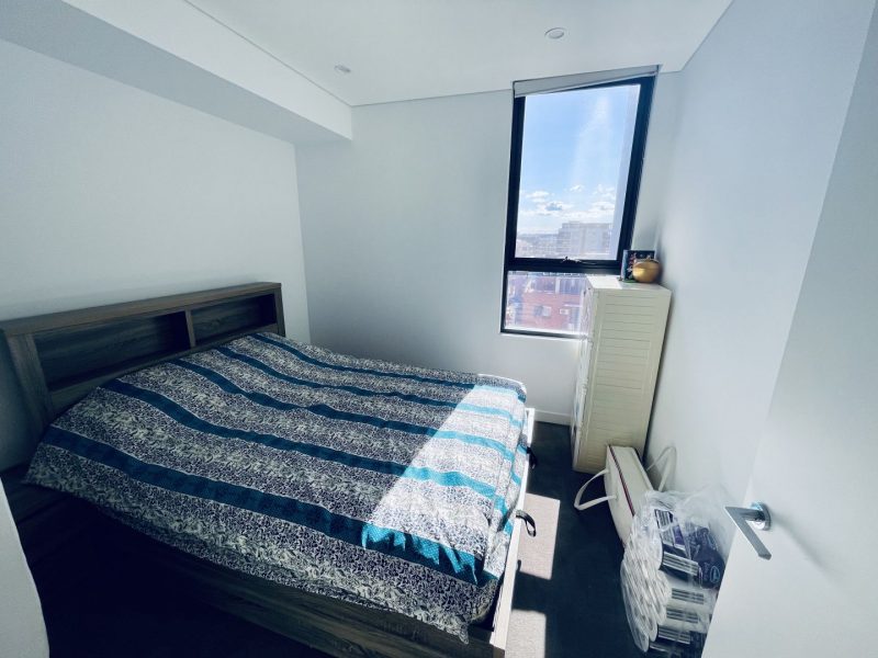 90-9-13 Goulburn St Warwick Farm-10